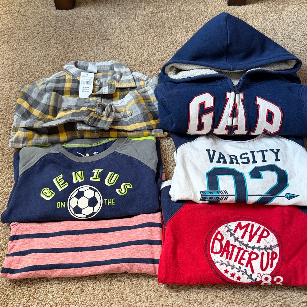 2t bundle - long sleeves, button down, Sherpa hoodie jacket
